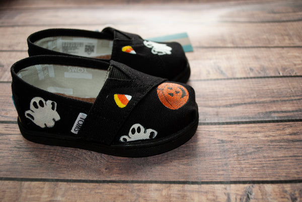 Halloween Hand Painted Toms