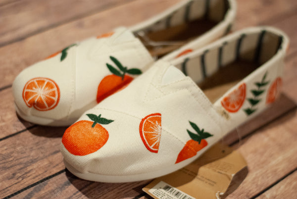 Women's - Size 6.5 - Orange Slice Toms