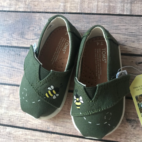 Hand Painted Bee Toms