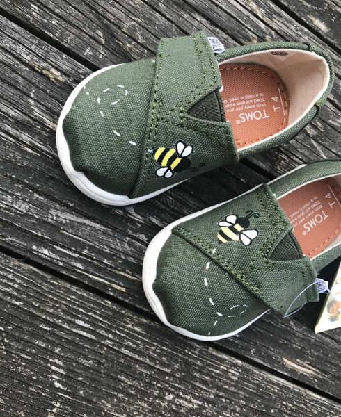 Hand Painted Bee Toms