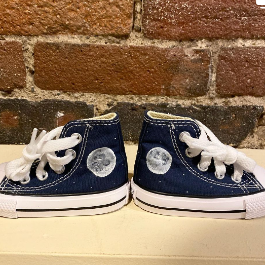 Moon High Top Converse