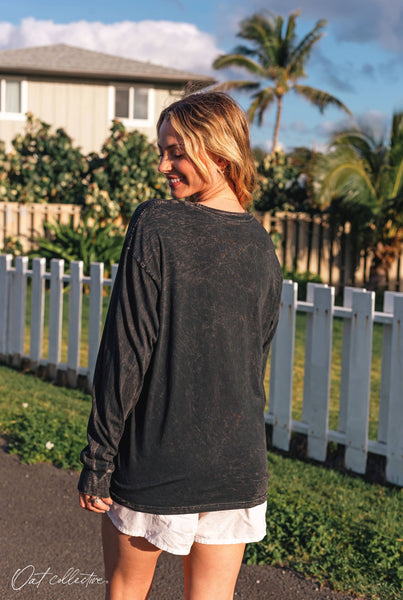 NORTH POLE GINGERBREAD Mineral Washed Long Sleeve Graphic : TOAST / XL
