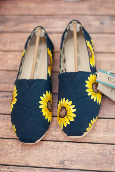 Women's Size 8 - Sunflower Toms
