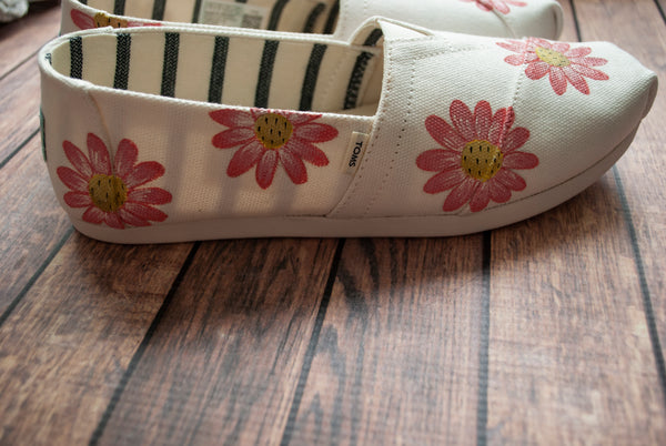 Pink Daisy Toms