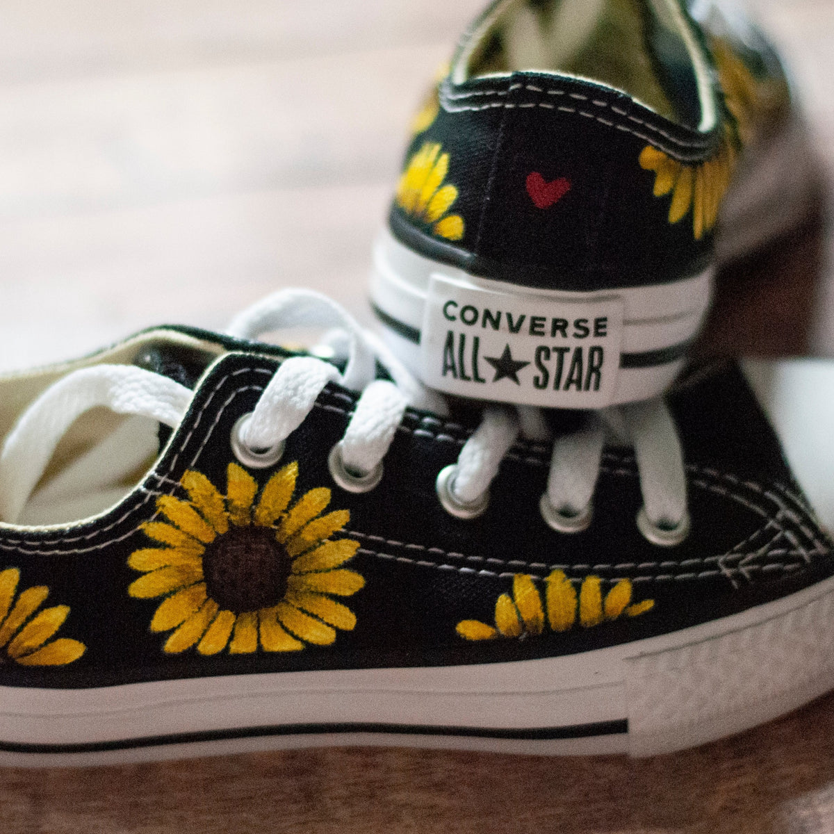 Converse with sunflowers on them Clearance