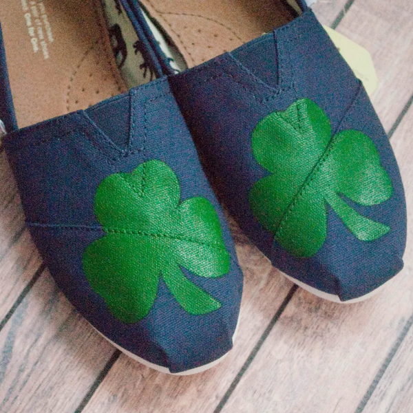 Shamrock Toms || Painted Toms