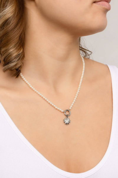 18K Gold PVD Stainless Steel Shell with Stones Charm: Gold