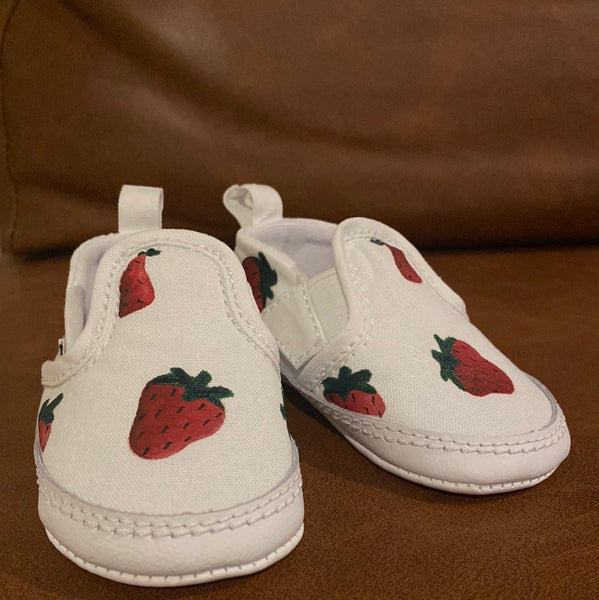 Crib Size 3 (3-6 months) Strawberry Vans