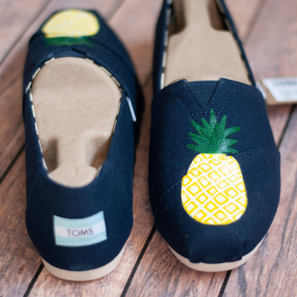 Hand Painted Pineapple Toms