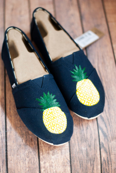 Hand Painted Pineapple Toms