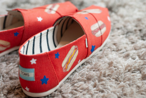paprika toms with hotdog toms painted on with blue and white stars