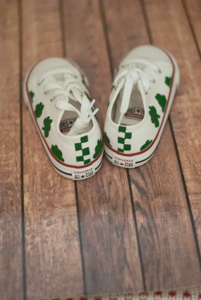 Checkered Shamrock Low Top Converse