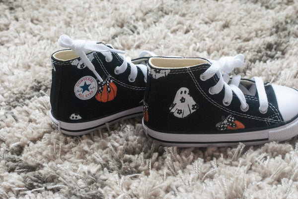 Pumpkin + Checkered Bow Halloween Converse
