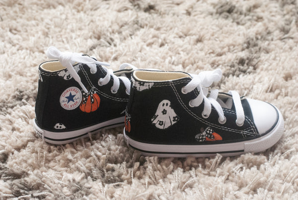Pumpkin + Checkered Bow Halloween Converse