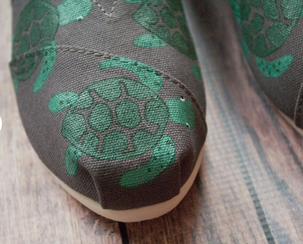 Custom Hand-Painted Turtle Toms