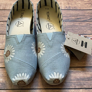 Ready To Ship | Daisy Toms in Women’s Size 7.5